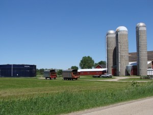 A Wisconsin dairy that I could almost recognize from 1975 issues of Hoard's Dairyman! 